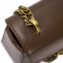 Bolsa Flap com Corrente e Detalhe Piramidal